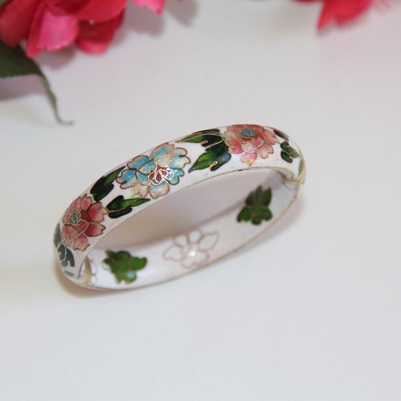Vintage White Cloisonne Hinged Bangle - Picture 3 of 13